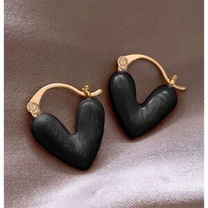 Black Heart Earrings